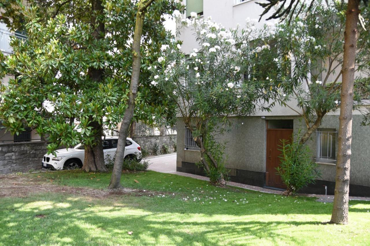 Lake Como Holiday Apartments Luaran gambar