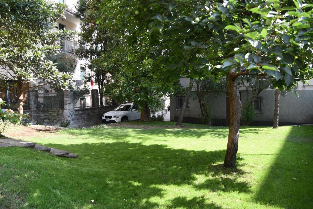 Lake Como Holiday Apartments Luaran gambar