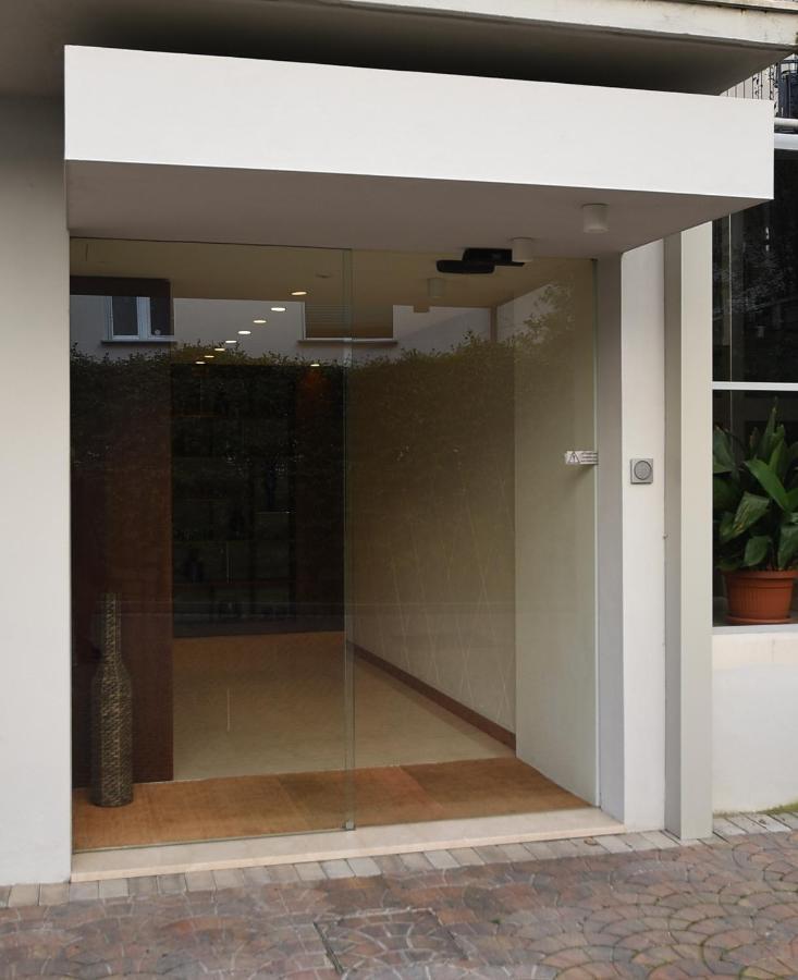Lake Como Holiday Apartments Luaran gambar